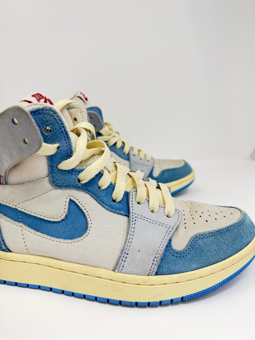 Nike High-Top Sneakers in Blue and Cream with Red Tongue Tag - Picture 4 of 9